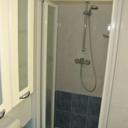 Spacious Flat With Terrace In Lignano Pineta *